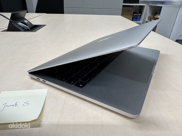 Apple MacBook Pro 13'' M1 (256 ГБ) SWE (MYDA2KS/A) (фото #5)