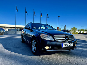 Mercedes Benz c220d (2 foto / 9)