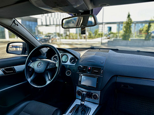 Mercedes Benz c220d (5 foto / 9)