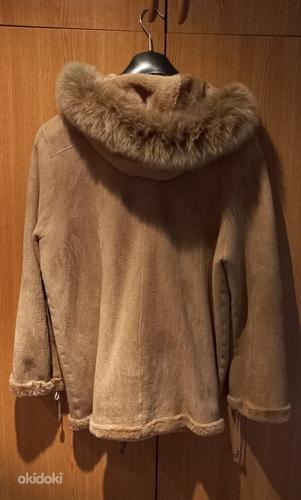 Женская зимняя кожаная куртка (44-46 размер) (фото #4)