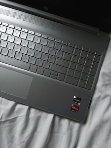 HP Laptop 15s-eq2202nw, 15,6'', Ryzen 5, 16 GB, 512 GB (3 foto / 4)