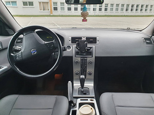 Volvo v50 2.0D 2010 (6 foto / 10)