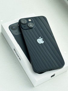 iPhone 13 мини, 128 ГБ (2 фото из 6)