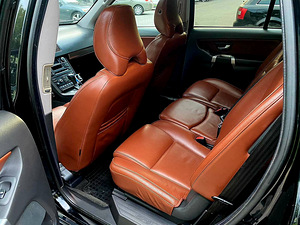 Volvo XC90 2.4 D5 136kW (8 foto / 14)