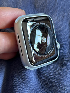 Apple Watch SE Series 40mm (4 foto / 6)