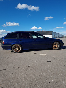 BMW 318 (6 фото из 7)