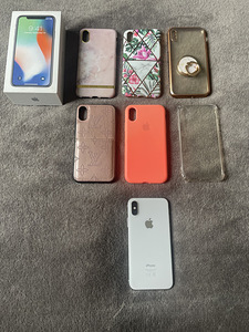iPhone X, серебристый, 64 ГБ (2 фото из 4)
