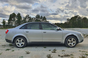 Auto - Audi A4 2.0 96kW (4 foto / 11)