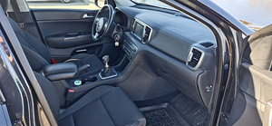 Kia Sportage 1.6 97kW, 2016 (12 foto / 15)
