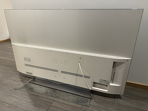 LG TV 65 OLED (2 фото из 10)