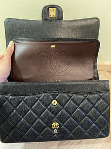 Authentic Chanel 2.55 Medium Double Flap Bag Black Caviar (4 foto / 10)