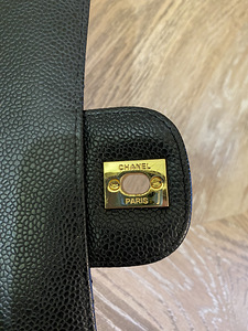 Authentic Chanel 2.55 Medium Double Flap Bag Black Caviar (6 foto / 10)