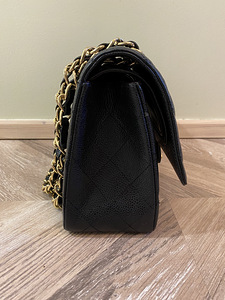 Authentic Chanel 2.55 Medium Double Flap Bag Black Caviar (9 foto / 10)
