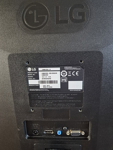 LG monitor (2 foto / 3)