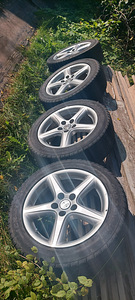 5x114,3 Toyota Avensis veljed ja rehvid 215/55 R17 ET45 (8 foto / 8)