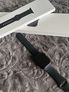 Uueväärne Apple Watch 6 44mm (7 foto / 9)