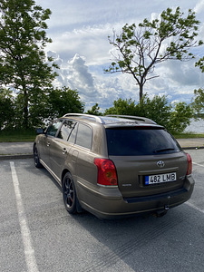Toyota avensis 2.0d 85kw (1 foto / 7)