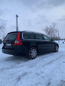 Volvo V70 2.4 136kW 2009 (3 foto / 12)
