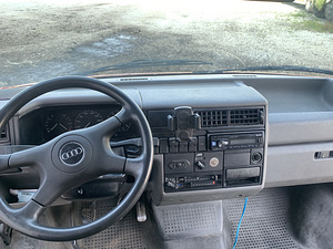 Volkswagen T4 Long 1.9 td 50kw (10 foto / 10)