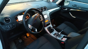 Ford Galaxy 2.0, 103 kV, 2010, 192 000 km (3 foto / 5)