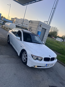 На запчасти 730d (3 фото из 4)