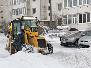 Требуется оператор на трактор JCB 1CX . (1 фото из 9)