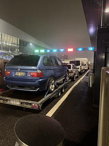 Запчасти для BMW x5 e53 (2 фото из 2)