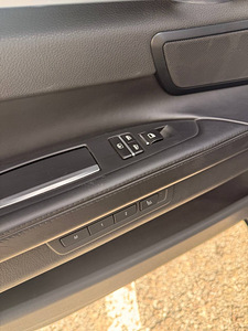BMW 750d Long Xdrive (11 foto / 15)