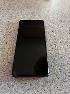 Samsung S 20 fe (5 foto / 5)