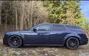 Chrysler 300c SRT PAKET (8 foto / 15)