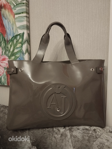 Armani käekott