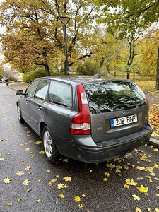 Volvo V50 2.0D (5 фото из 10)