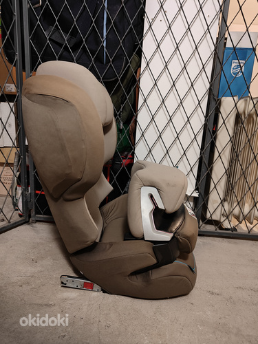 Безопасное кресло Cybex Juno 2-Fix (фото #4)