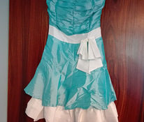 Праздничное бело-голубое платье