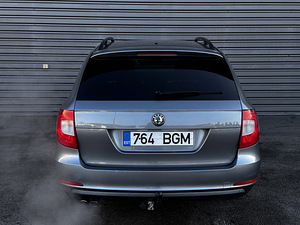 Skoda Superb 1.8 118kW (6 foto / 15)