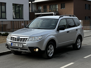 Subaru Forester 2.0 110 кВт (4 фото из 15)