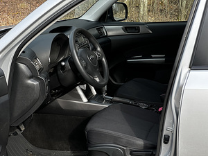 Subaru Forester 2.0 110 кВт (9 фото из 15)