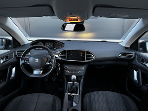 Peugeot 308 1.6 92kW (9 foto / 15)