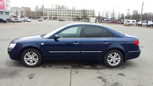 Hyundai Sonata (4 фото з 10)