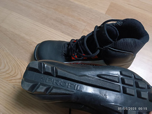 Suusasaapad Salomon SNS, suurus 36-37 (2 foto / 3)