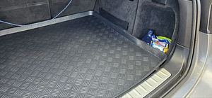 BMW X6 pagasiruumi vaip (5 foto / 6)