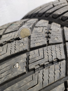 GoodYear UltraGrip 225/55 R17 (3 foto / 3)