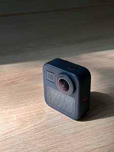 Gopro max 360 (1 foto / 2)