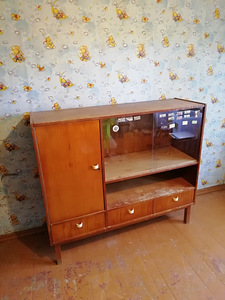 Nõukaaegne kapp (2 foto / 4)