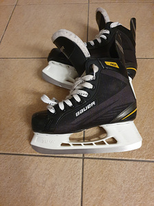 Хоккейные коньки Bauer Superme 38.5