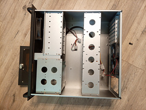 Serveri korpus Inter-Tech 4088-S must (5 foto / 8)