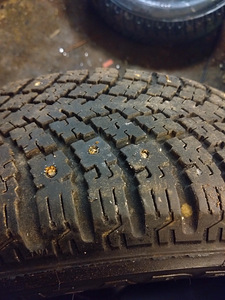 185/65/r14 hankok na zeleznih diskah 5*114.3 toyota 2tk 7mm (4 foto / 4)