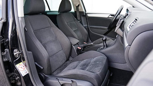 Volkswagen Golf 2.0 TDI (6 foto / 10)