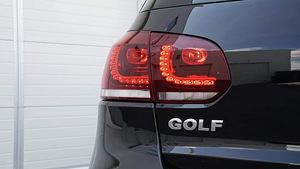 Volkswagen Golf 2.0 TDI (7 foto / 10)