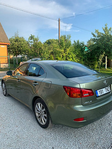 Лексус IS220D 2006 (5 фото из 12)